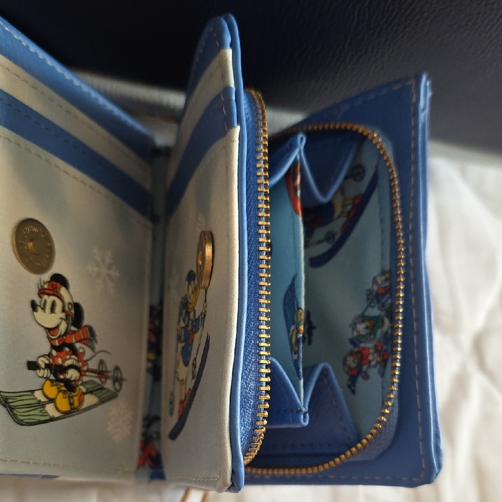 Disney Winter Wonderland Tote With Matching Wallet And Clutch - Picture 16 of 17